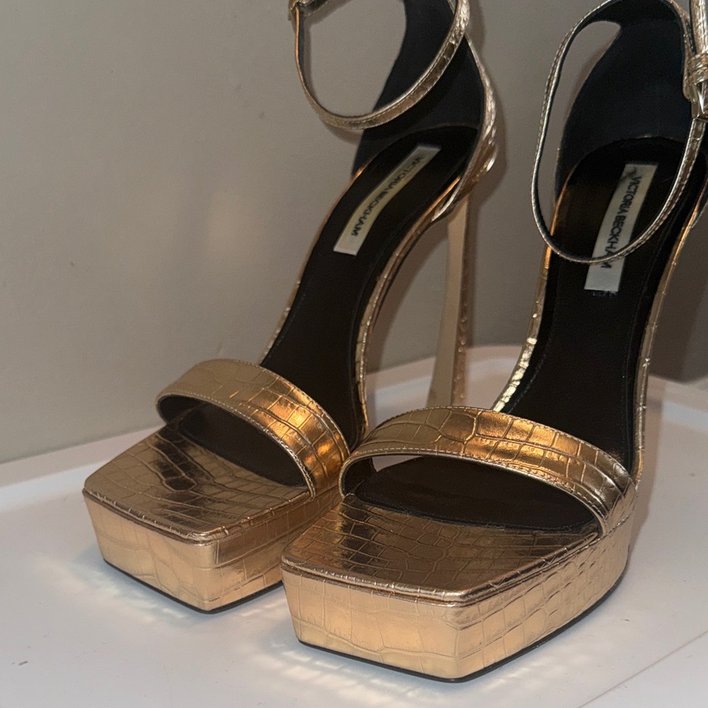 Victoria Beckham Metallic Gold Croc-Embossed Heels - Picture 5 of 11